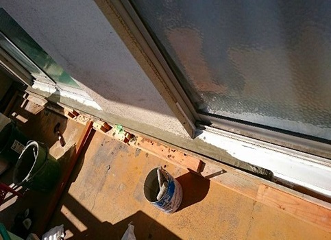 ���R������