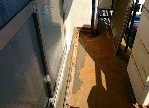 ���R����������