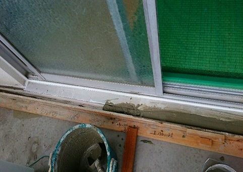 ���R������