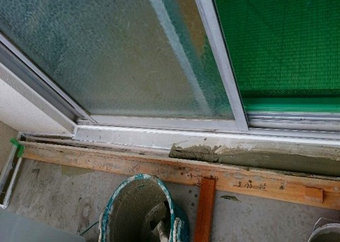 ���R������