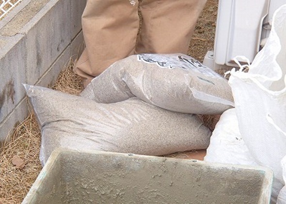 �d�C������y���b�@�ޗ�