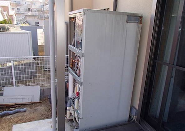 �d�C������@����