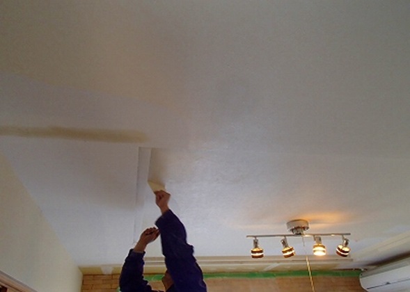 内部1F天井　クロス捲り