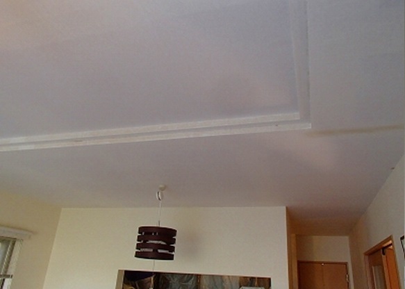 内部1F天井　クロス捲り完了