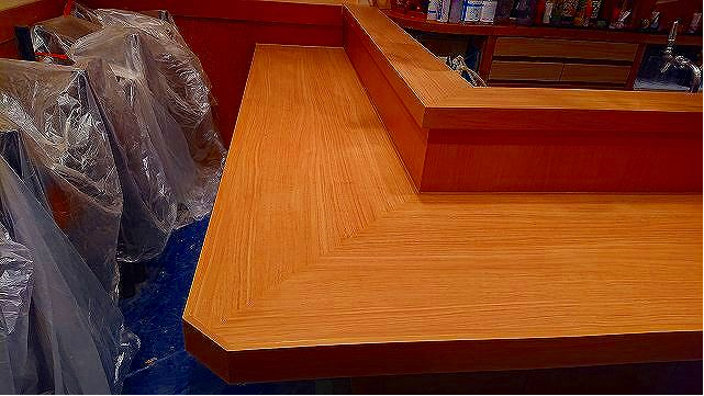 入隅　オーク色シーリング打ち　清掃