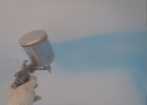 バストップ上塗1回目