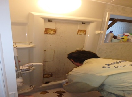 防湿ミラー取替 湿気等で表面隅周り腐食