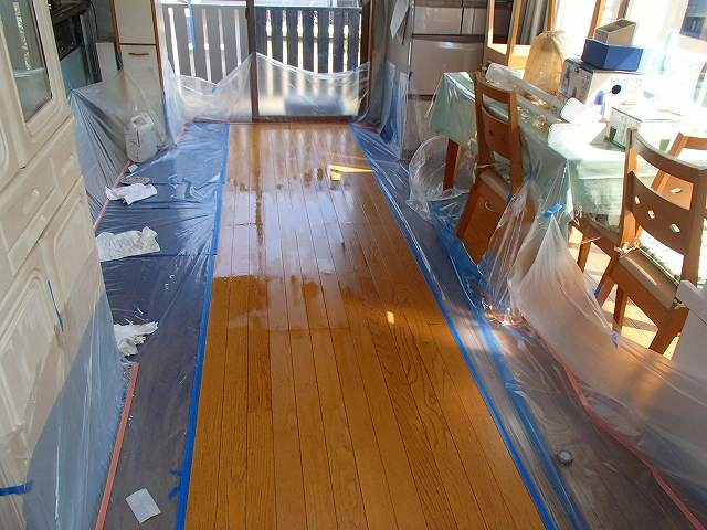 ダイニングキッチンフロア復旧