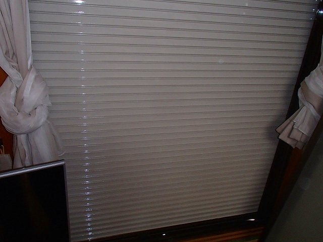 室内側シャッター裏　塗装工事