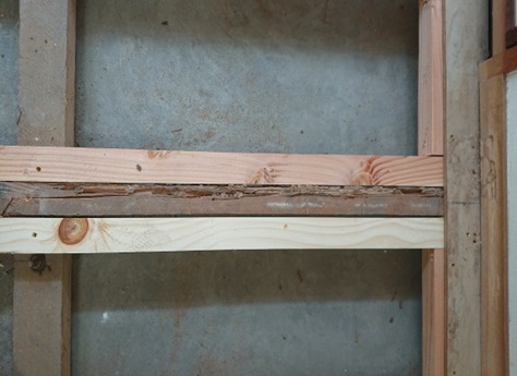 腐食部位挟み込み