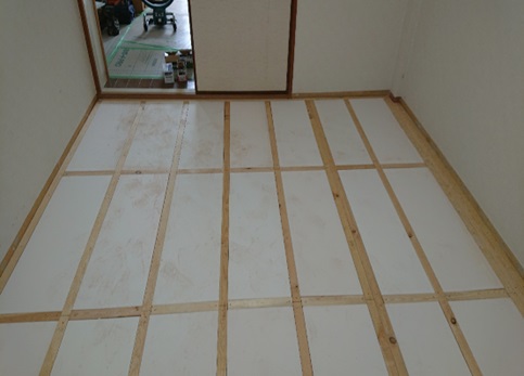 断熱材敷き込み